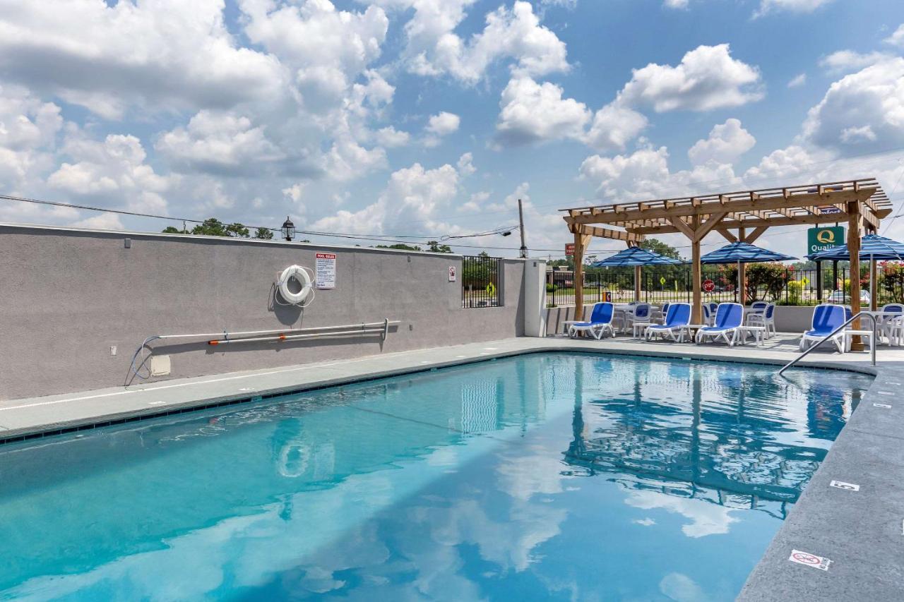 Quality Inn & Suites Spring Lake - Fayetteville Near Fort Bragg Exteriér fotografie